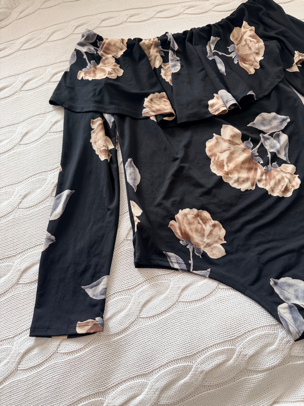 Black Floral Long Sleeve Off the Shoulder Bodysuit Size L Ruffle - Picture 9 of 13